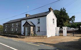 Traditional Rural Cottage, Haven For Families With Pets